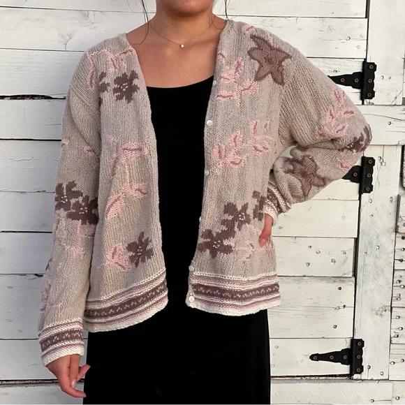 Eddie Bauer Cardigan - Picture 2 of 5